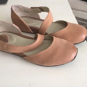 Women’s Sandals